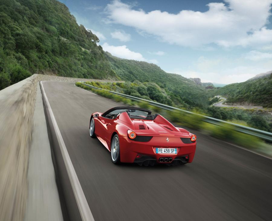  Ferrari 458 Spider 2012 года  (фото 33 из 136)